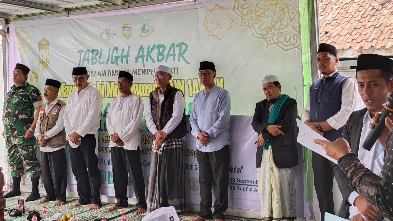 Pemerintah Desa Cikalong Gelar Peringatan Maulid Nabi Muhammad SAW 1448 H, Warga Antusias Hadiri Tabligh Akbar