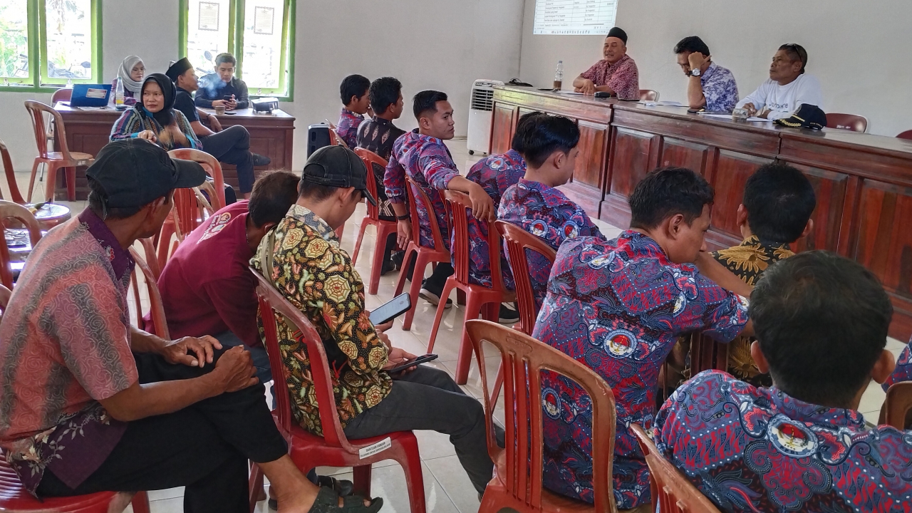 Pemerintah Desa Cikalong kab. Tasikmalaya Gelar Rapat Strategis Penyusunan APBDes 2026: Fokus Penyesuaian Dana Desa dan ADD di Tengah Penurunan Alokasi Nasional