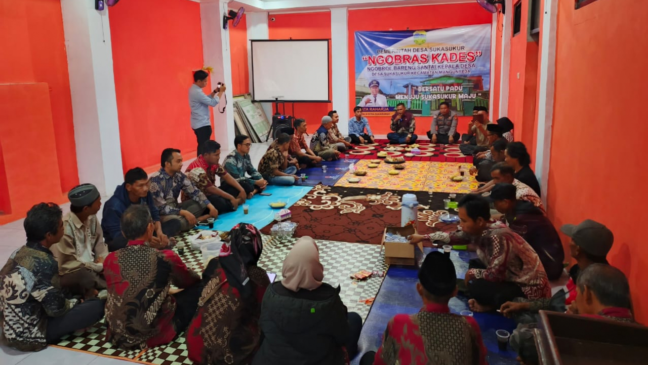 NGOBROL BARENG SANTAI DENGAN KEPALA DESA