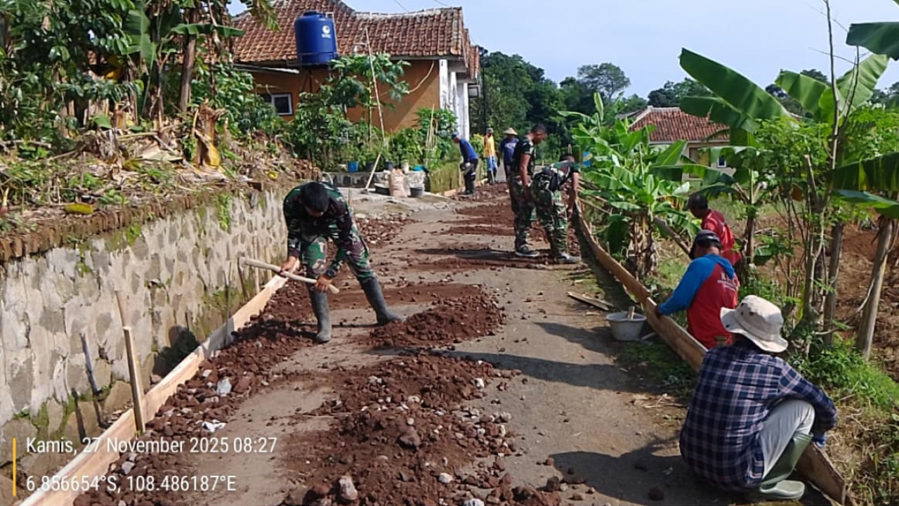 Pengecoran Jalan Dusun Manis: Akses Desa Kaliaren Meningkat