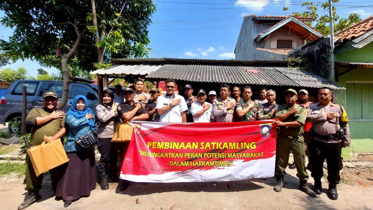 POLDA JABAR Kunjungi Desa Gebang Ilir Kecamatan Gebang dalam rangka Pembinaan SATKAMLING