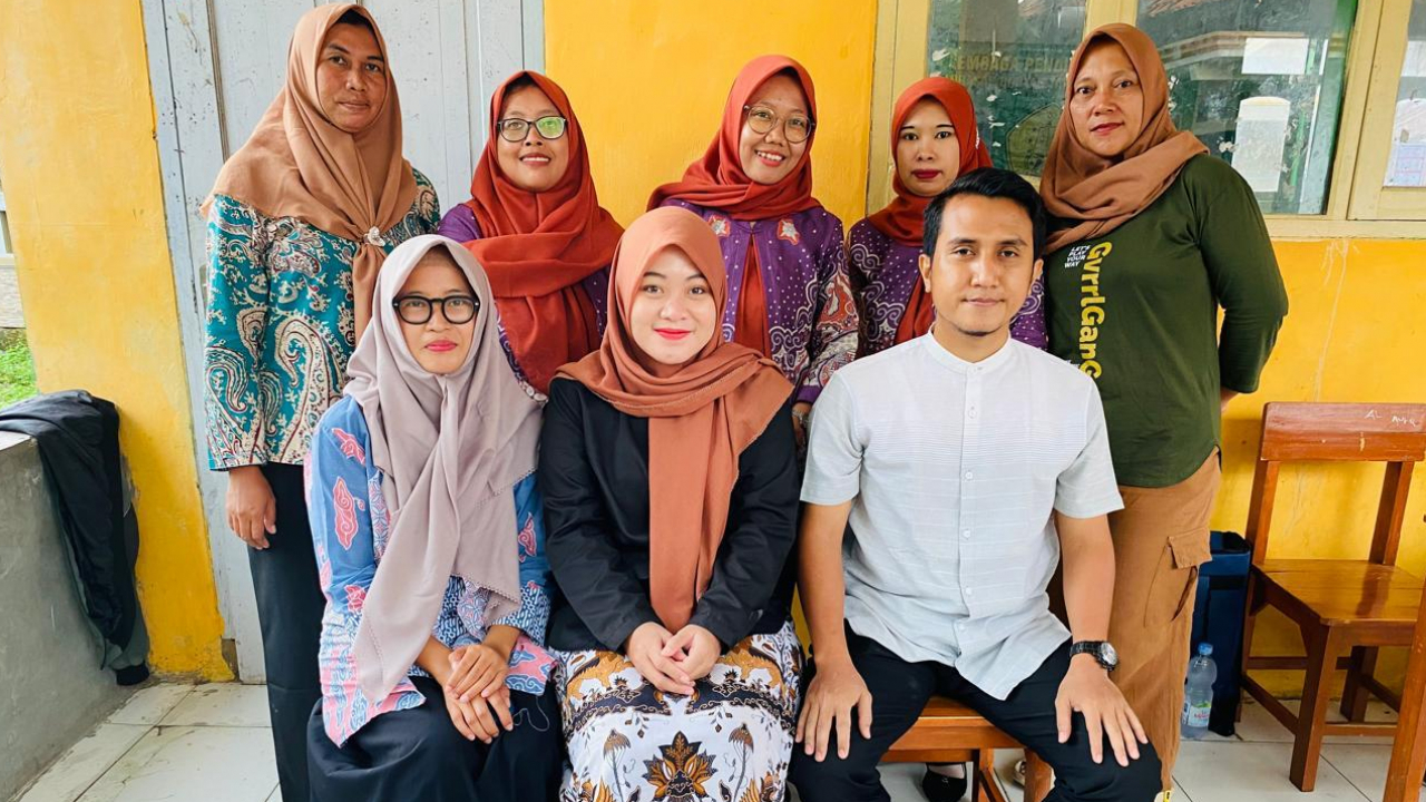 Pelaksanaan Posbindu Lansia di Dusun Keradenan, Desa Gebang Ilir