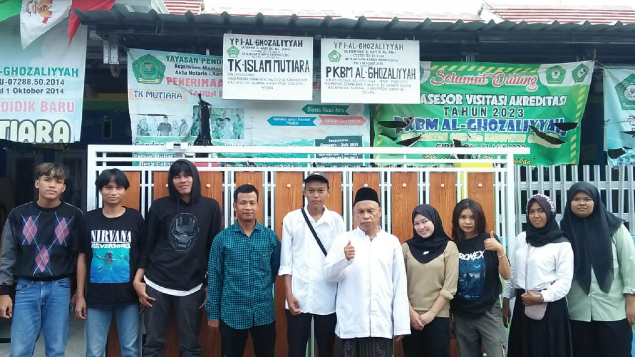 Kesempatan Kedua Meraih Ijazah: Program Kejar Paket Kesetaraan di Desa Gebang Ilir