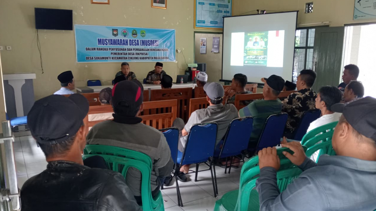 Rapat Persiapan Pengajian Rutin dan Peringatan Maulid Nabi di Desa Sukamukti