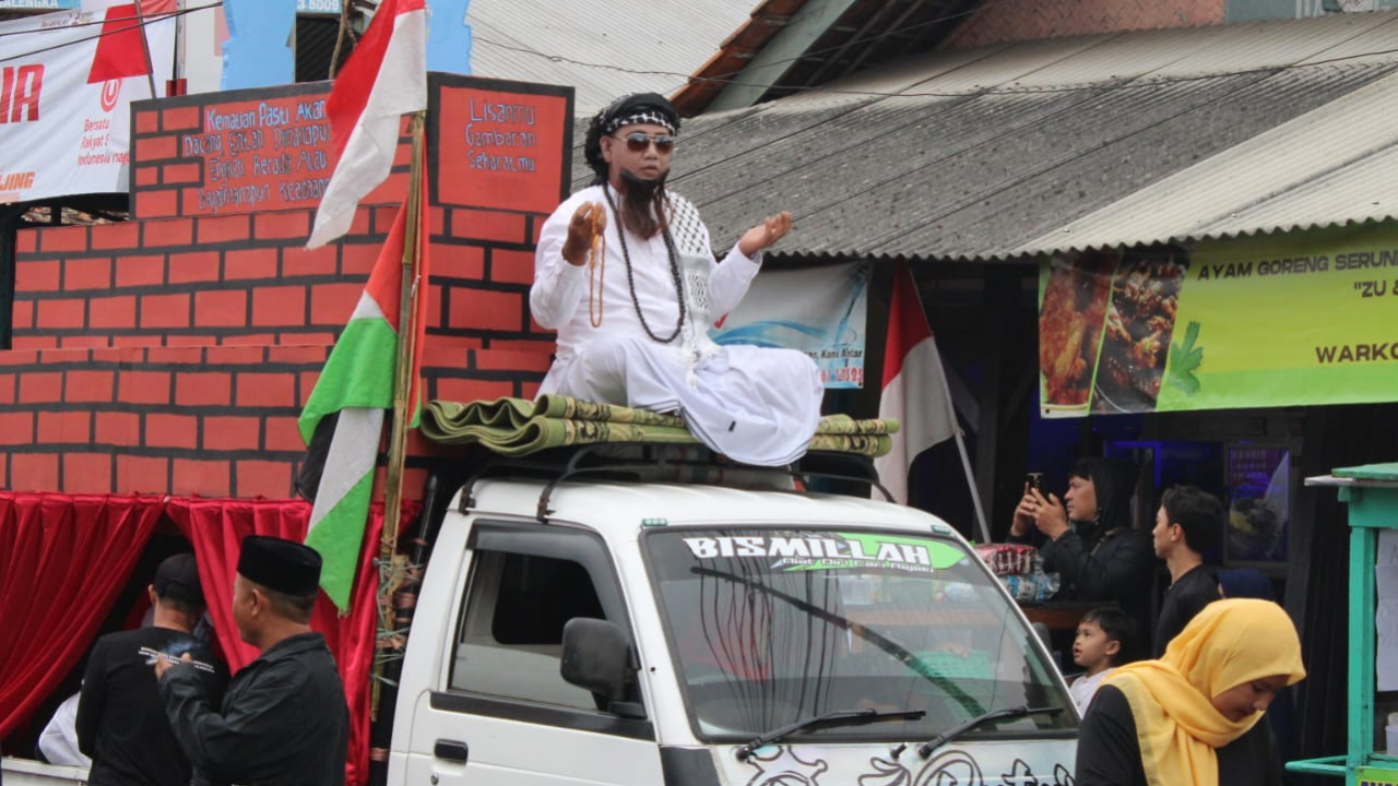 Meriahnya Kirab Karnaval HUT RI Ke-80 di Desa Sukamukti, Kecamatan Cikijing
