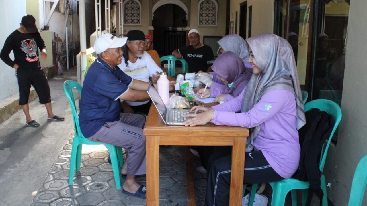 Desa Sukamukti dan Puskesmas Cikijing Gelar Cek Kesehatan Gratis di Hari Kebersihan Dunia 2025