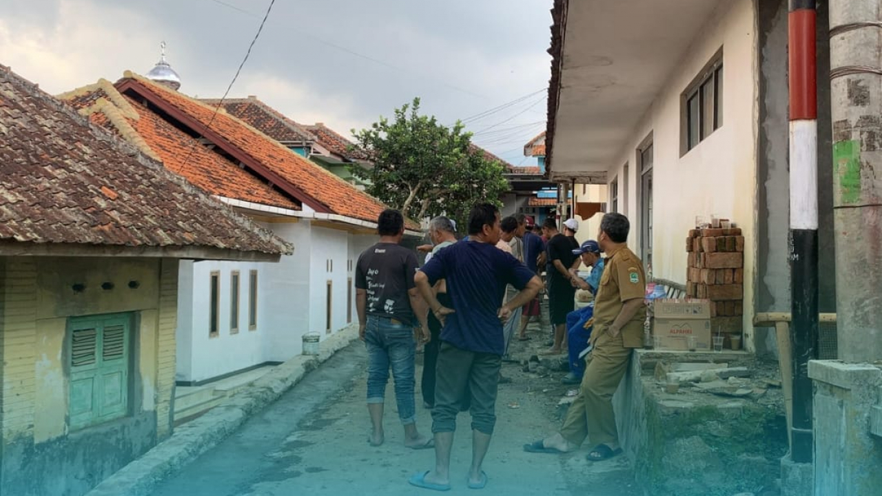 Perbaikan Jalan Desa, Kerja Bakti di Sukaraos - Cileuweung
