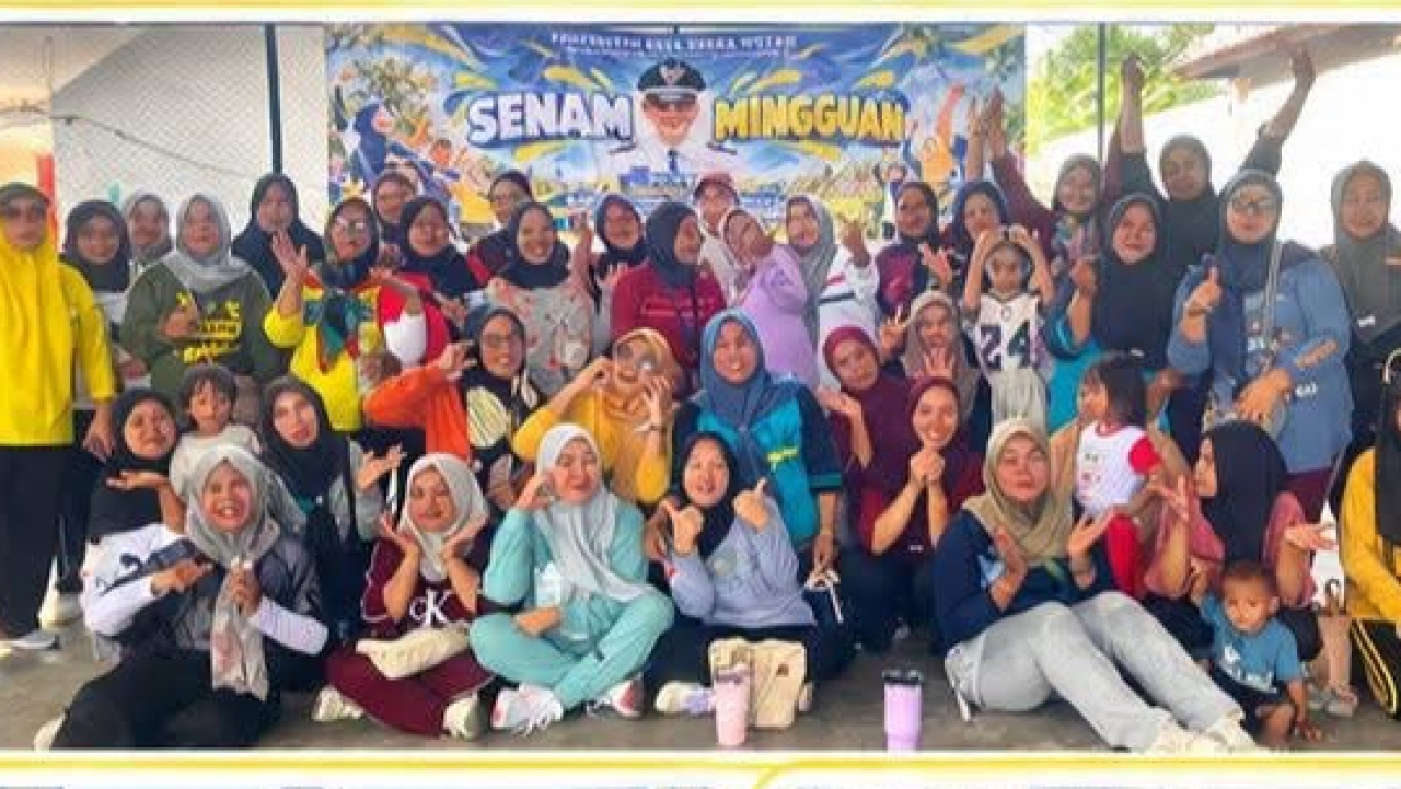 Minggu Perdana Senam Sehat Di Halaman Balai Desa Sukra Wetan