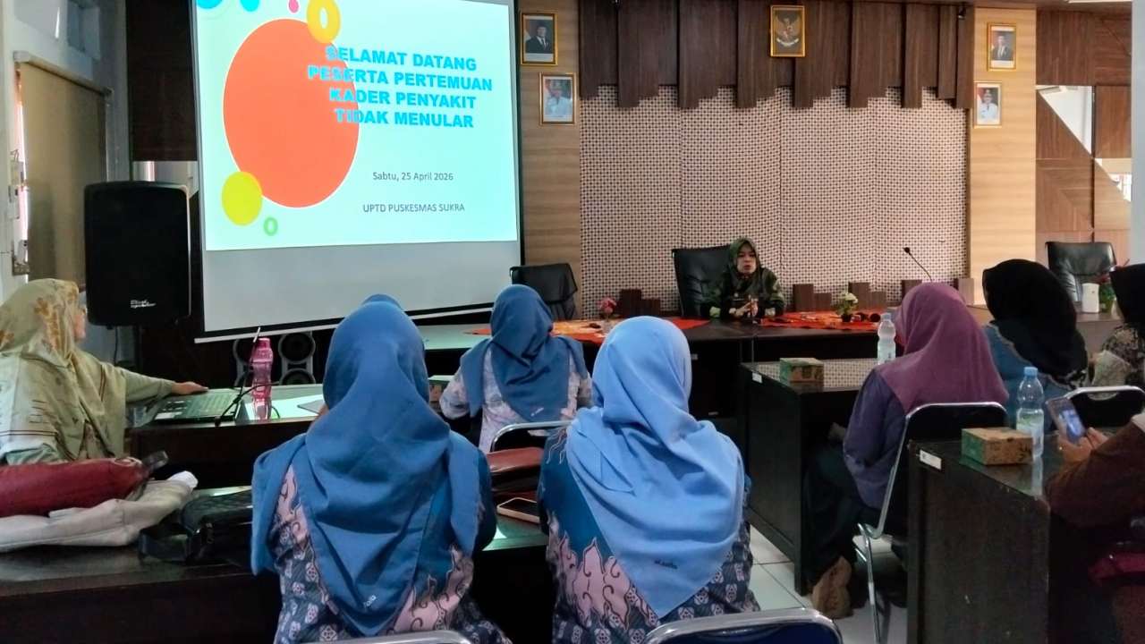 Pemdes Sukra Wetan (Kader PKK) menghadiri Kegiatan Pertemuan Kader PTM (Penyakit Tidak Menular) yang diselenggarakan oleh UPTD Puskesmas Sukra