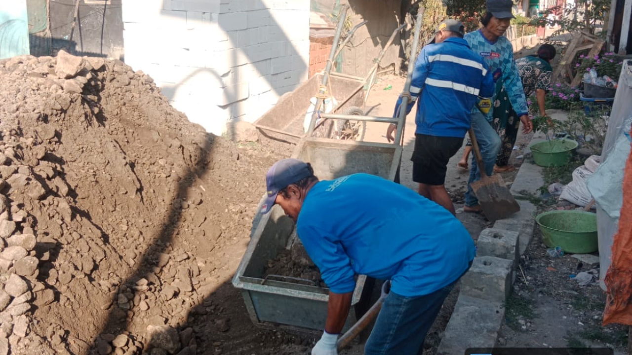 Tahap Pengarugan Betonisasi Gang