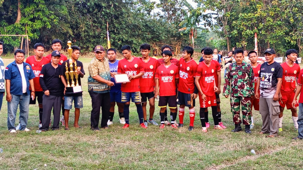 Lomba Sepak Bola Piala Bergilir HUT Ke-80 RI Antar RT Se-Desa Pagedangan Oleh Karangtaruna Desa Pagedangan