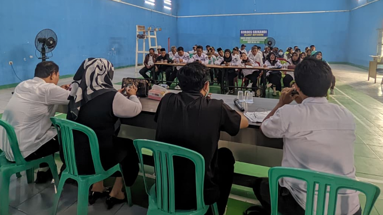Desa Rengasdengklok Selatan: Pelayanan Publik Optimal