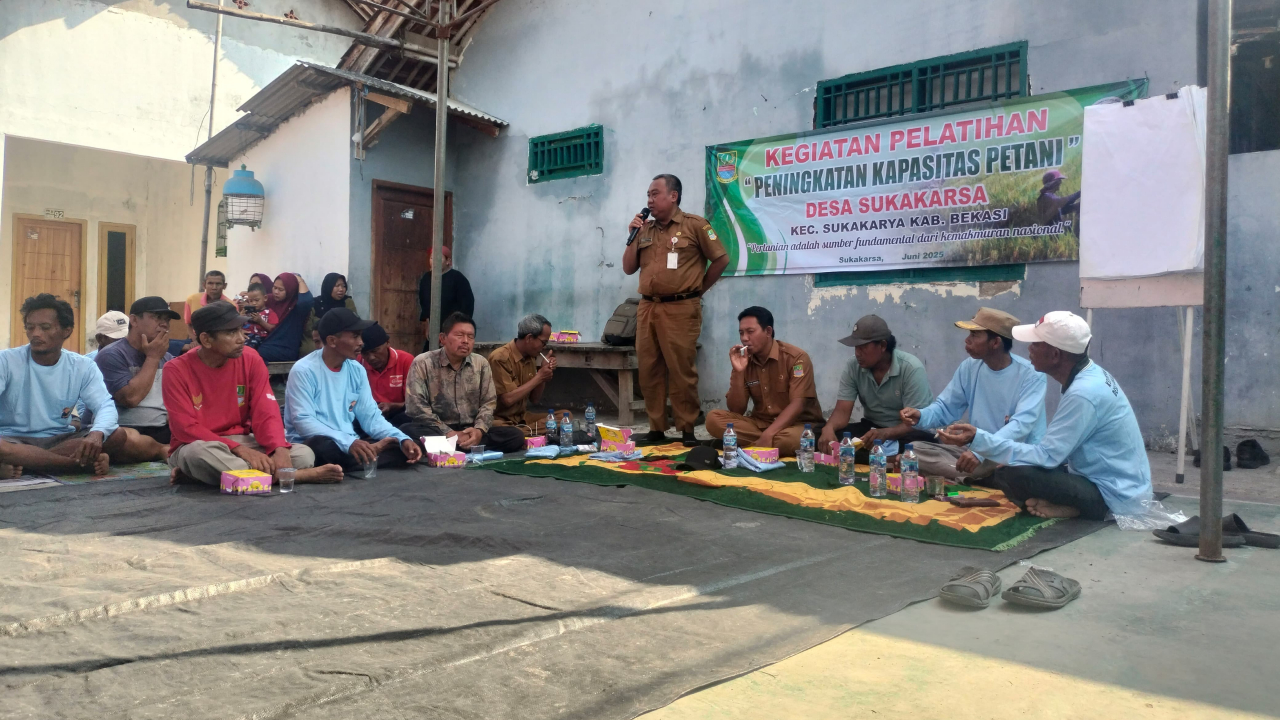 Kegiatan Pelatihan Peningkatan Kapasitas Petani Desa Sukakarsa