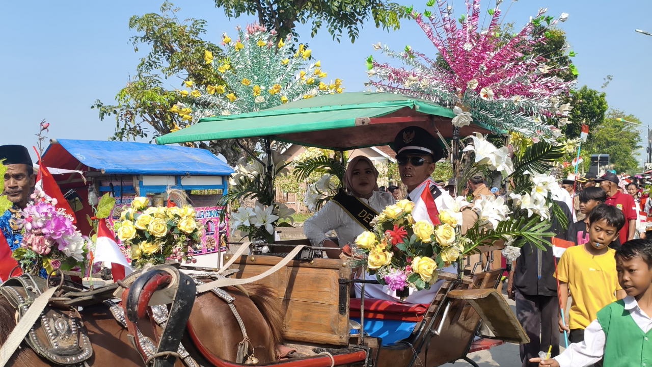 Meriahkan Hari Kemerdekaan Ke-80 RI,  Staff Dan 897 Warga Desa Sukakarsa Hadiri Lomba Gerak Jalan.