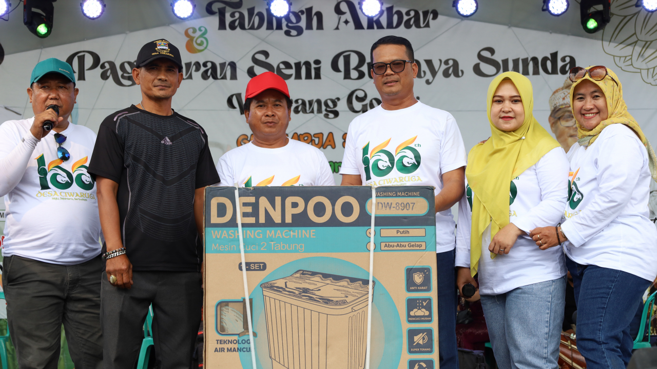 Kemeriahan Pesta Rakyat Perayaan Milangkala Desa Ciwaruga ke 155