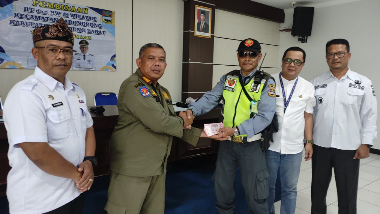 Pembinaan RT, RW dan Linmas Desa Ciwaruga