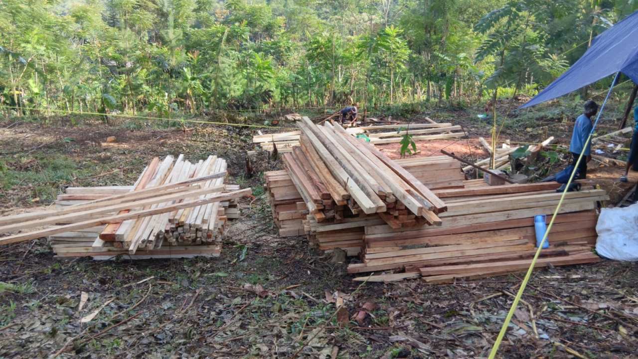 Pembangunan Kandang Ayam Petelur Dimulai, Desa Bojong Siap Perkuat Ketahanan Pangan 2025