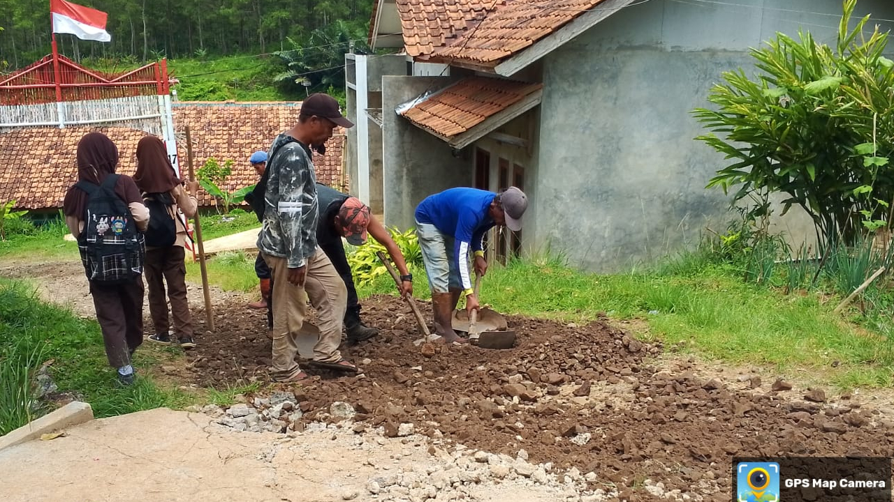 Infrastruktur Desa Bojong Ditingkatkan, Kesejahteraan Naik