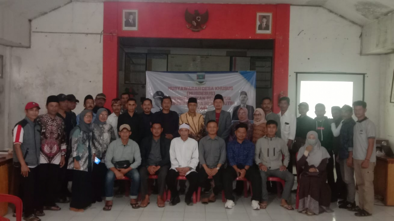 Musyawarah Desa Khusus Pembentukan Koperasi Merah Putih (KDMP) di Desa Cinengah