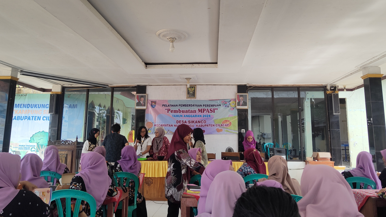 PELATIHAN PEMBERDAYAAN PEREMPUAN PEMBUATAN MPASI DESA SIKANCO