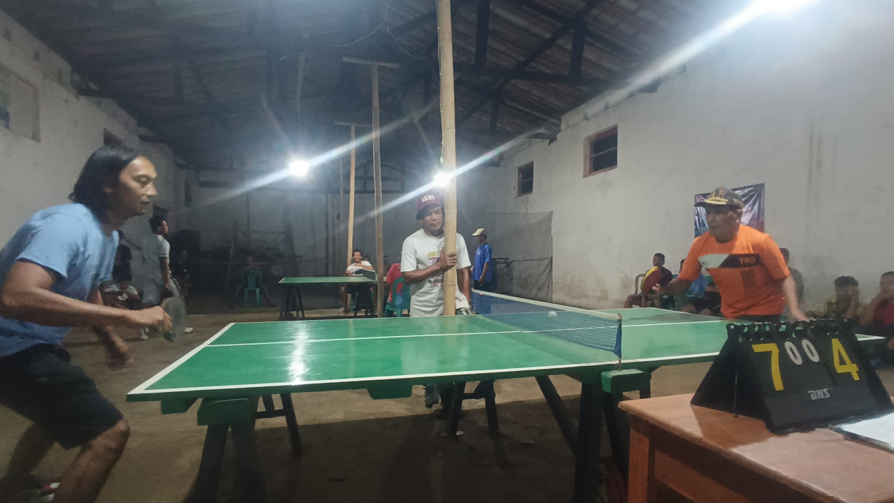 Meriahnya Lomba Tenis Meja HUT RI di Desa Sikanco