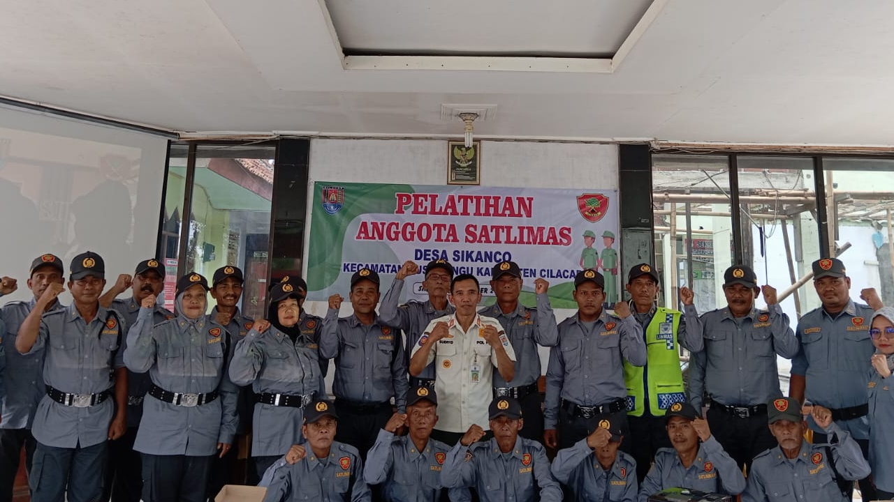 Peningkatan Kapasitas Satlinmas Desa Sikanco Melalui Pelatihan Tahun 2024
