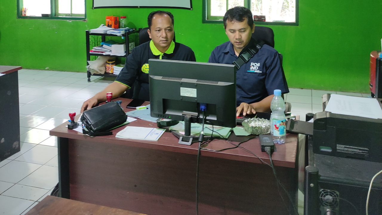 Kerja Sama Koperasi Desa Merah Putih Sikanco dan POS Indonesia