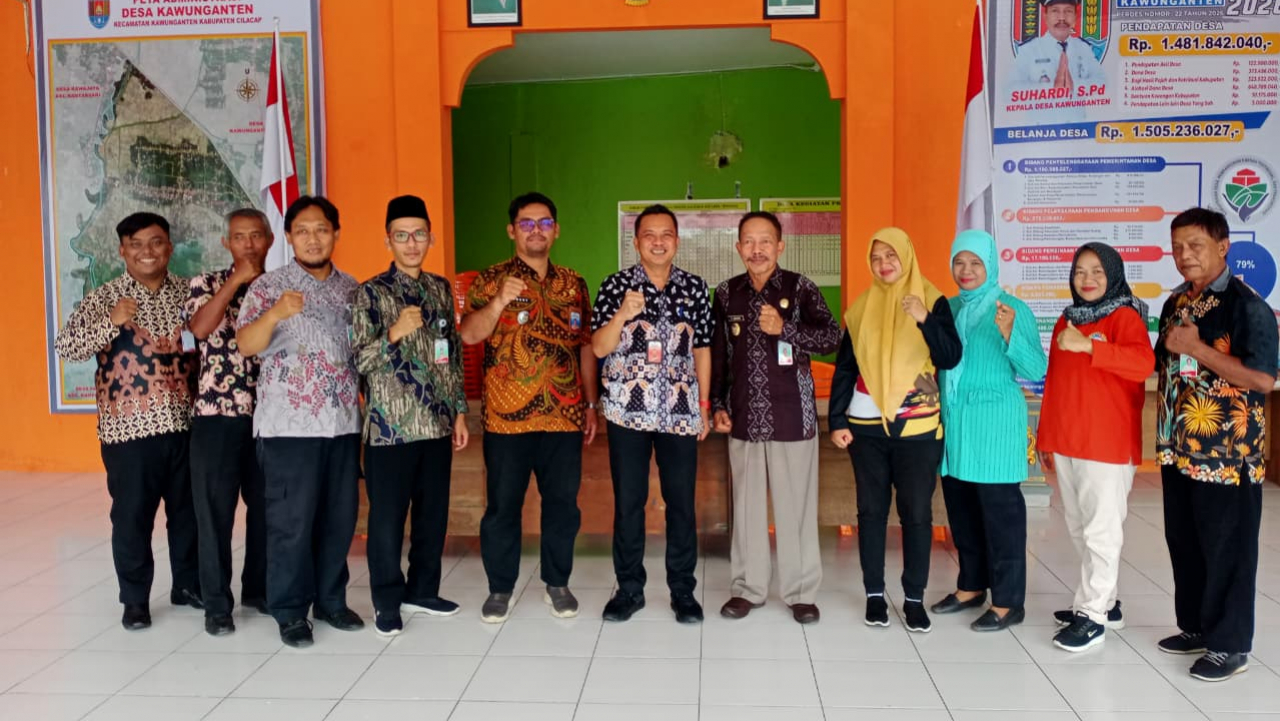 Kunjungan Kadis Diapermades Cilacap