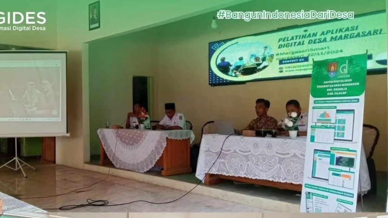 Pemanfaatan Teknologi Informasi untuk Pelayanan Publik yang Lebih Efektif: Sosialisasi dan Pelatihan Aplikasi Digital Desa Margasari
