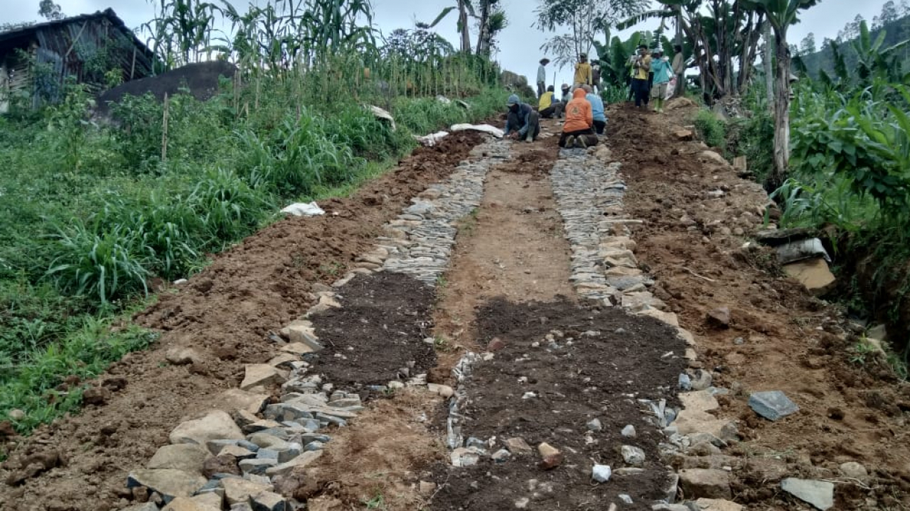 Pembangunan Jalan Penghubung Desa Pegundungan–Desa Beji, DBHCHT 2025
