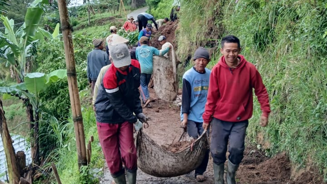 Musim Hujan Datang, Warga Desa Pegundungan Diminta Waspada