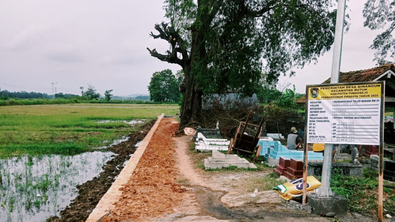 Pembangunan Talud Makam Binangun Rampung Dibangun dengan Swadaya Masyarakat