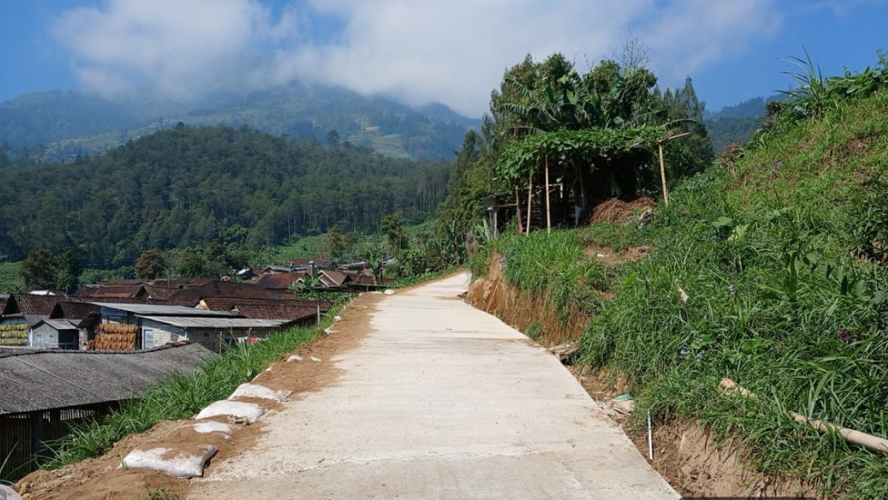 JALAN BETON TAWANG BANPROV TA.2025