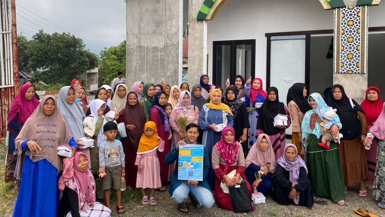 Cerdas Finansial, Keluarga Sejahtera! Mahasiswa KKN UNDIP Memberikan Tips Cara Mengelola Keuangan Rumah Tangga Berbasis Digitalisasi.