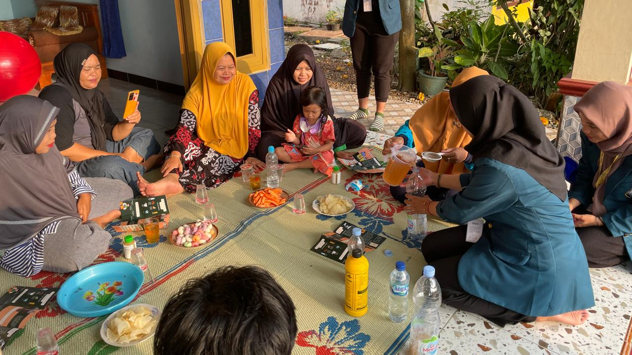 Hijaukan Bumi, Suburkan Tanah: KKN Ubah Limbah Jadi Emas