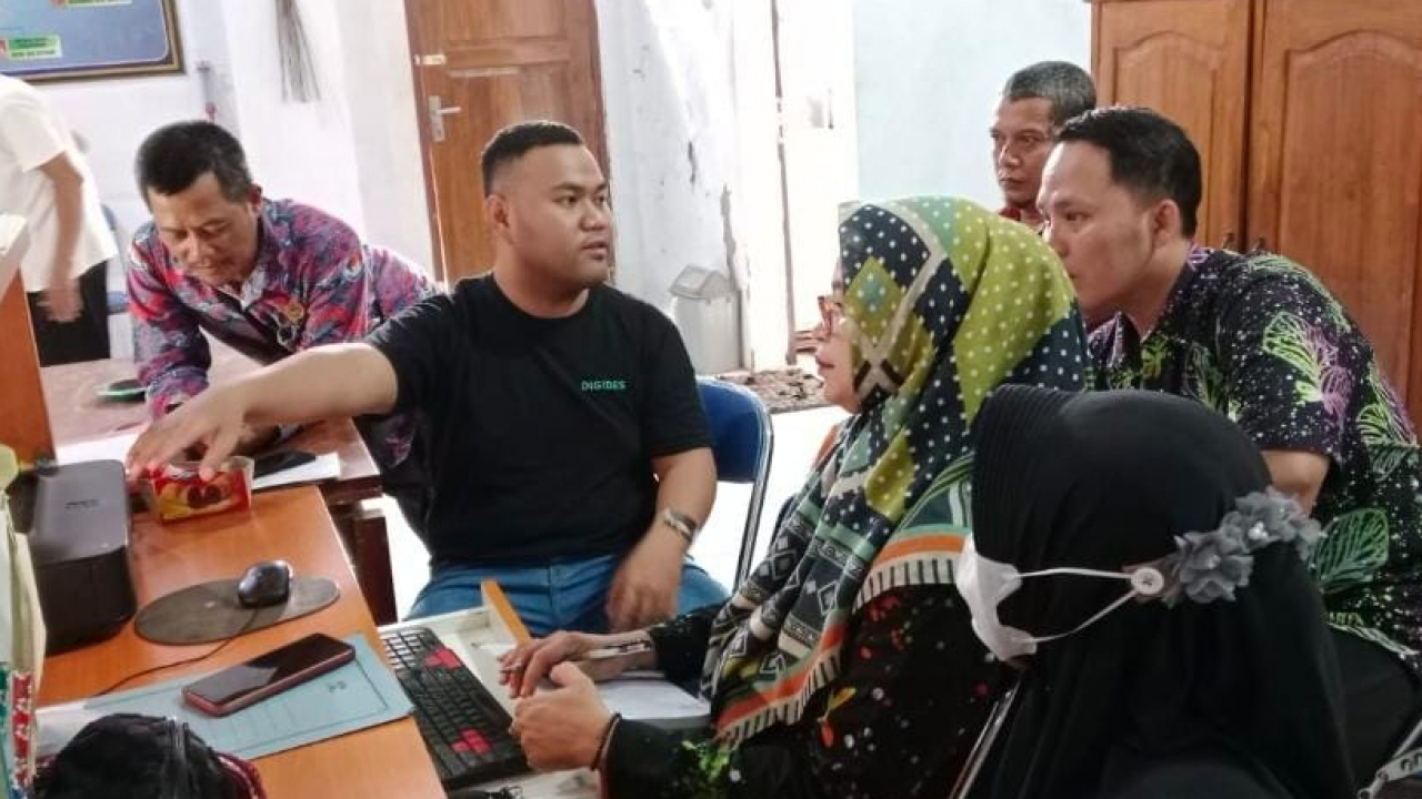 Pelatihan digital Desa Langgen Tingkatkan Daya Saing Warga dan aparat desa