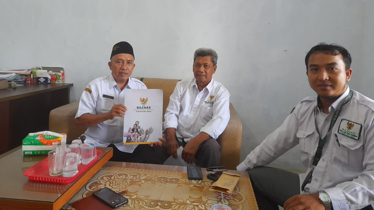 Pemerintah Desa Kaladawa Terima Bantuan dari Baznas Kabupaten Tegal untuk Warga Terdampak Bencana