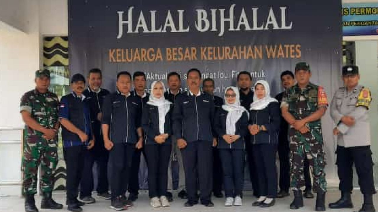 APEL HALAL BI HALAL KELUARGA BESAR KELURAHAH WATES