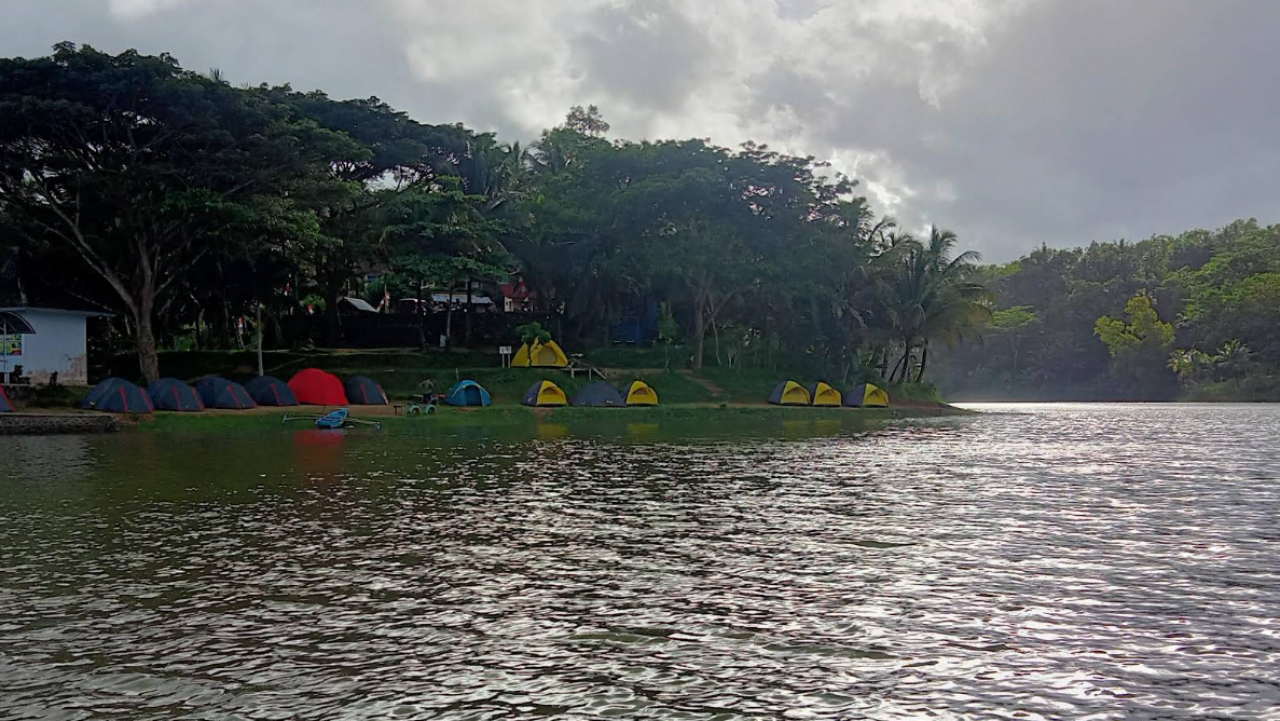 Dermaga Waduk Sermo