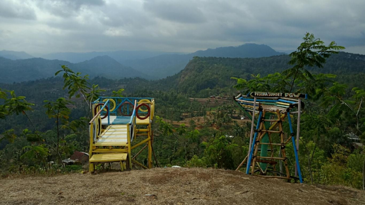PESONA GUNUNG WIJIL (PGW)