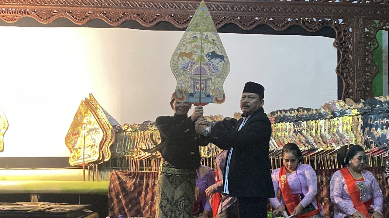 Meriahnya Pagelaran Wayang Kulit dalam Rangka Bersih Desa Bagorejo