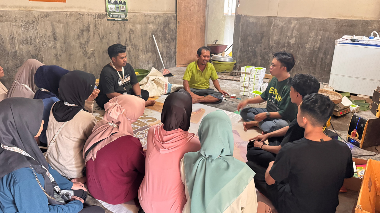 KKN UIN KHAS Hari ketiga: Observasi Wilayah, UMKM, dan Silaturahmi ke Rumah Tokoh Masyarakat