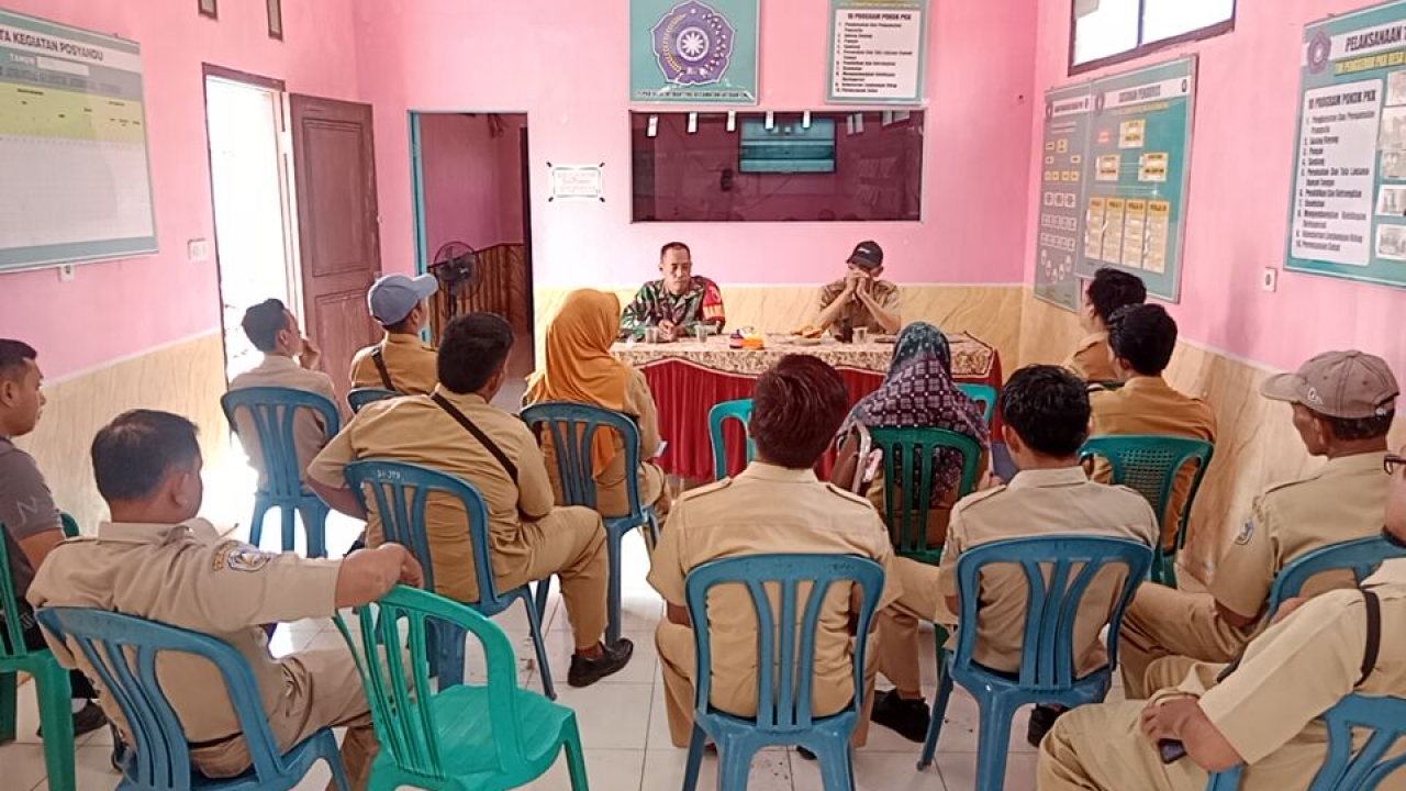 Rapat Bulanan Pemerintah Desa Jatibanteng Evaluasi Kinerja dan Pelayanan Masyarakat