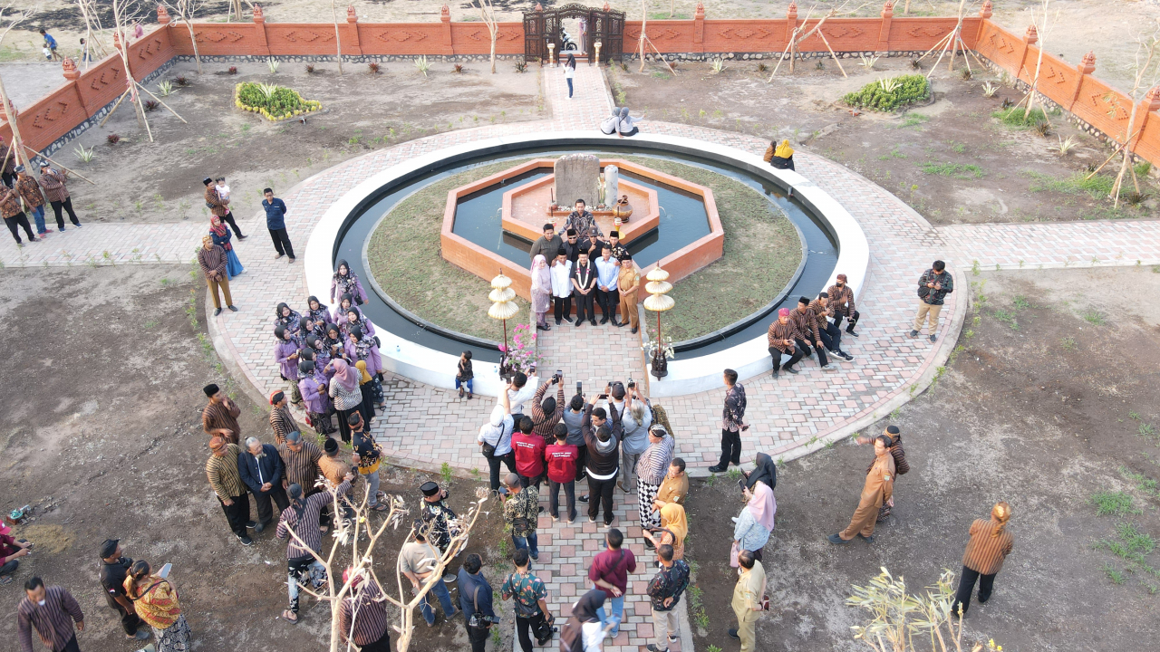 Taman Suci Desa Bulusari