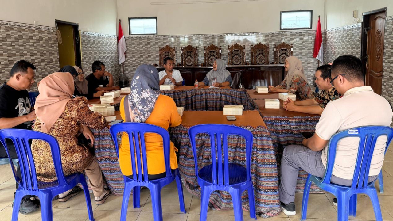 Sehat dalam Bekerja, Produktif dalam Berkarya: Desa Kesimantengah Bersama Puskesmas Pacet Dorong Pembentukan Pos UKK