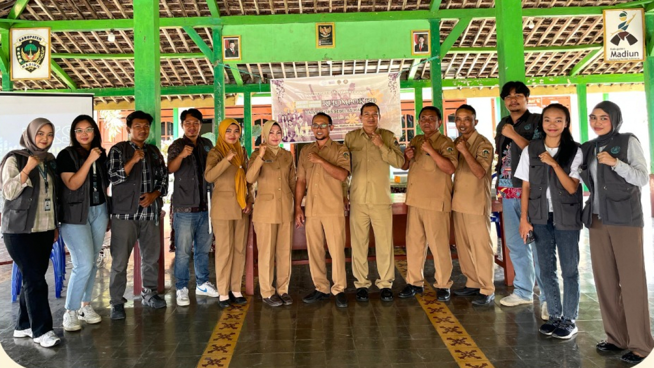 Mahasiswa KKN UNS Tingkatkan Kapasitas Pemdes Sumberejo dalam Penyusunan RAB