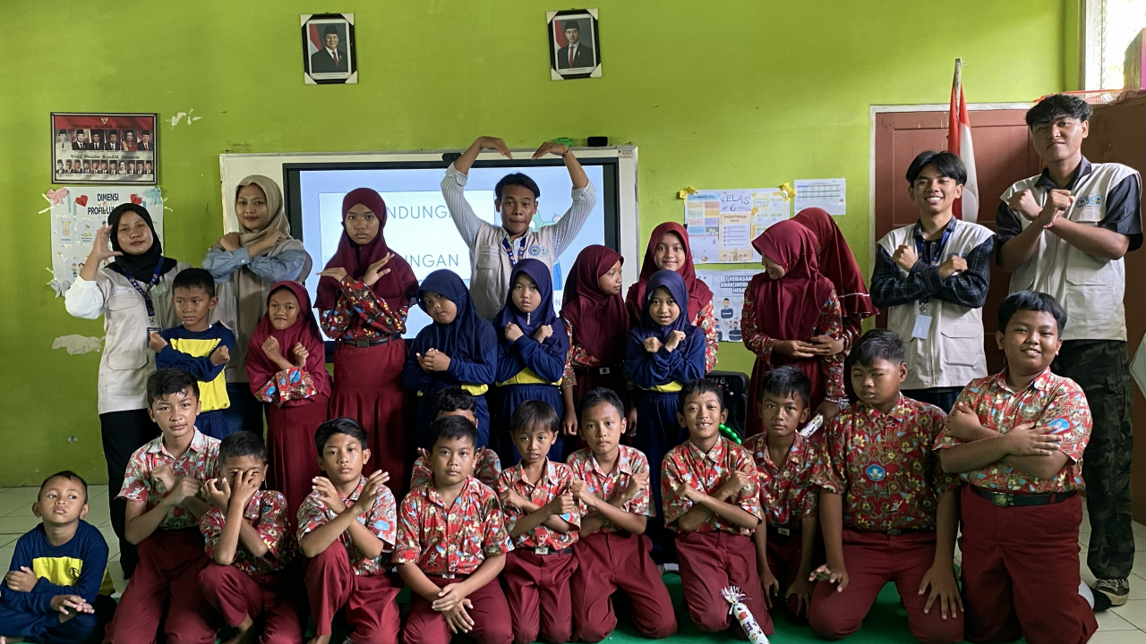 Penyuluhan Stop Bullying oleh KKN-T 21 UNIPMA