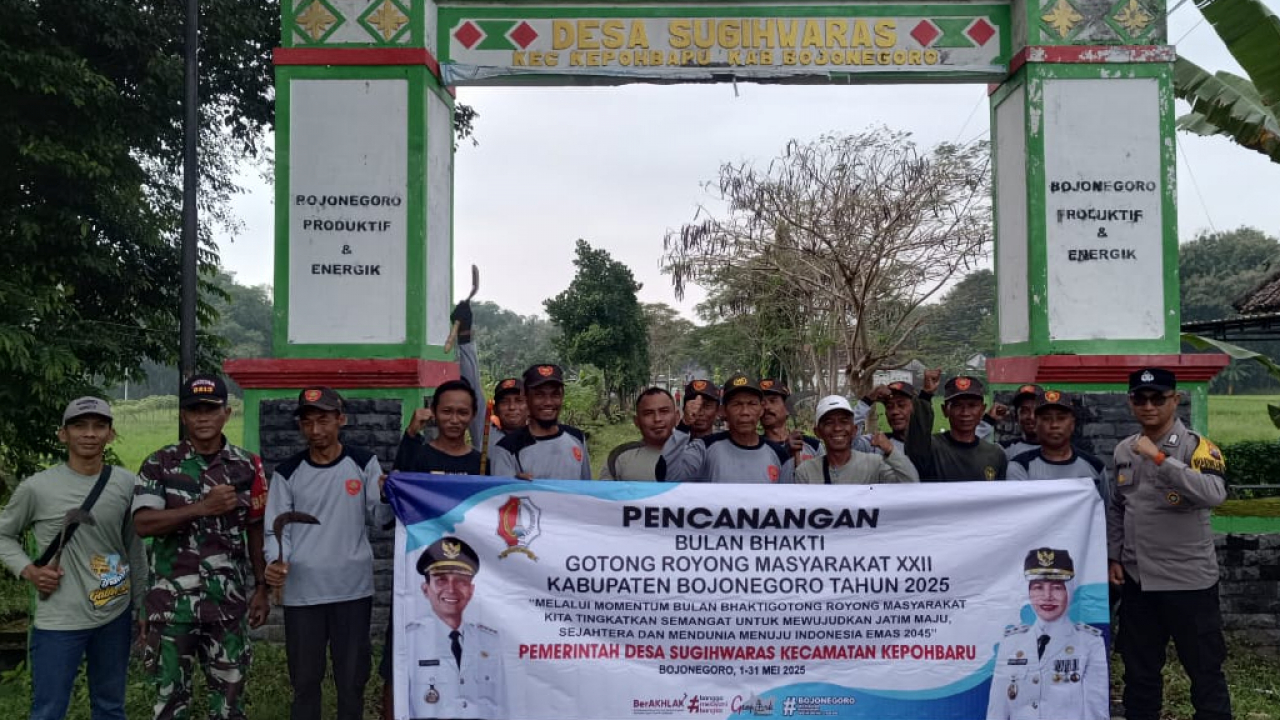 Kerja Bakti di Desa Sugihwaras dalam Rangka BBGRM XXII