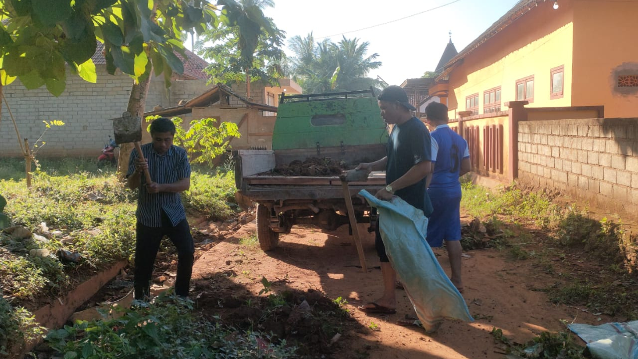 Kerja Bakti di Desa Bilis-bilis untuk Lingkungan yang Lebih Asri