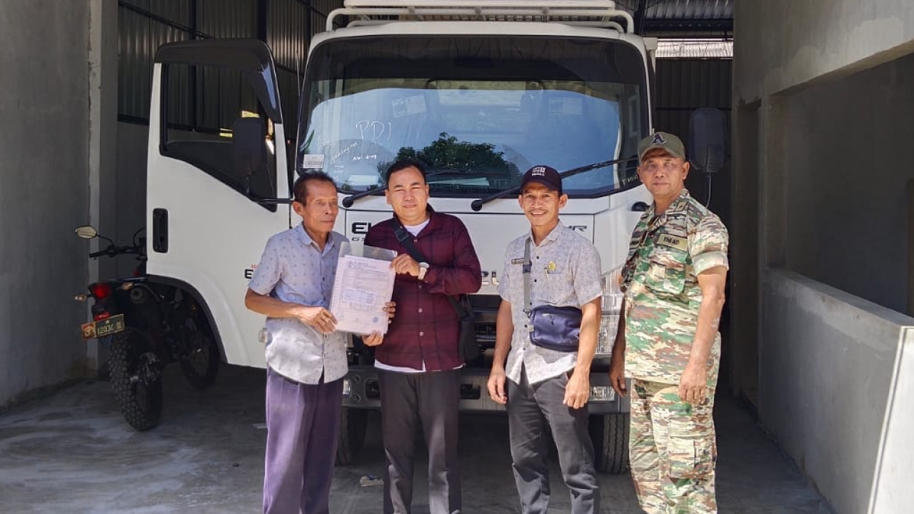Serah terima kendaraan mobil KDKP